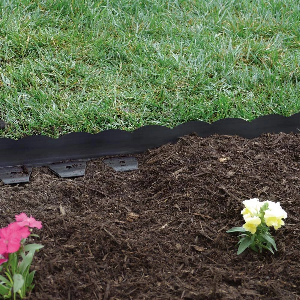Vigoro 20 ft. x 2.25 in. Black Scalloped Polyethylene No-Dig Edging - Image 3