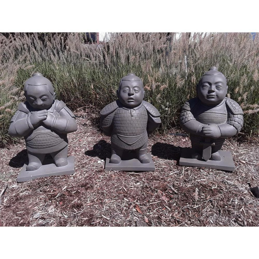 KANTE 19 in. H Sculpting Clay Lightweight Concrete/Fiberglass Indoor Outdoor Praying Standing Warrior Statue - Image 4