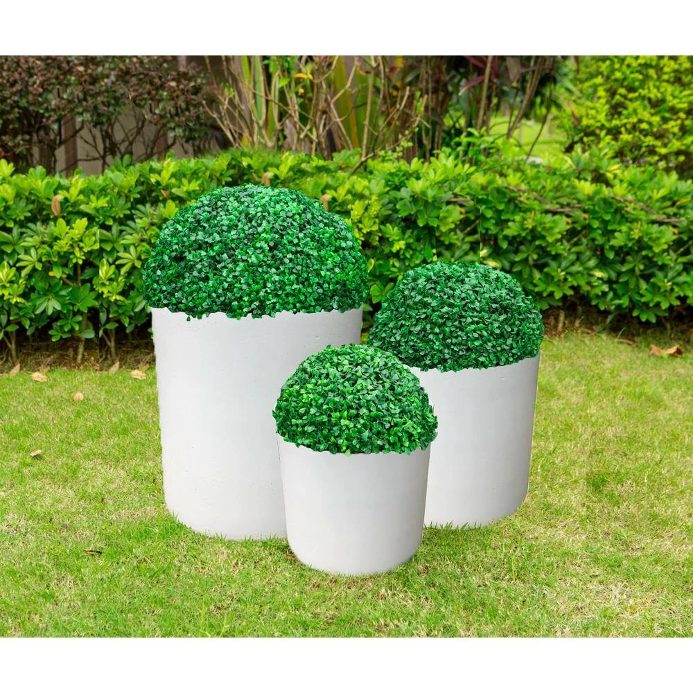 KANTE 15.8 in. x 12.9 in. & 9.8 in. W Round Pure White Concrete/Fiberglass Indoor Outdoor Modern Seamless Planters (Set of 3) - Image 2