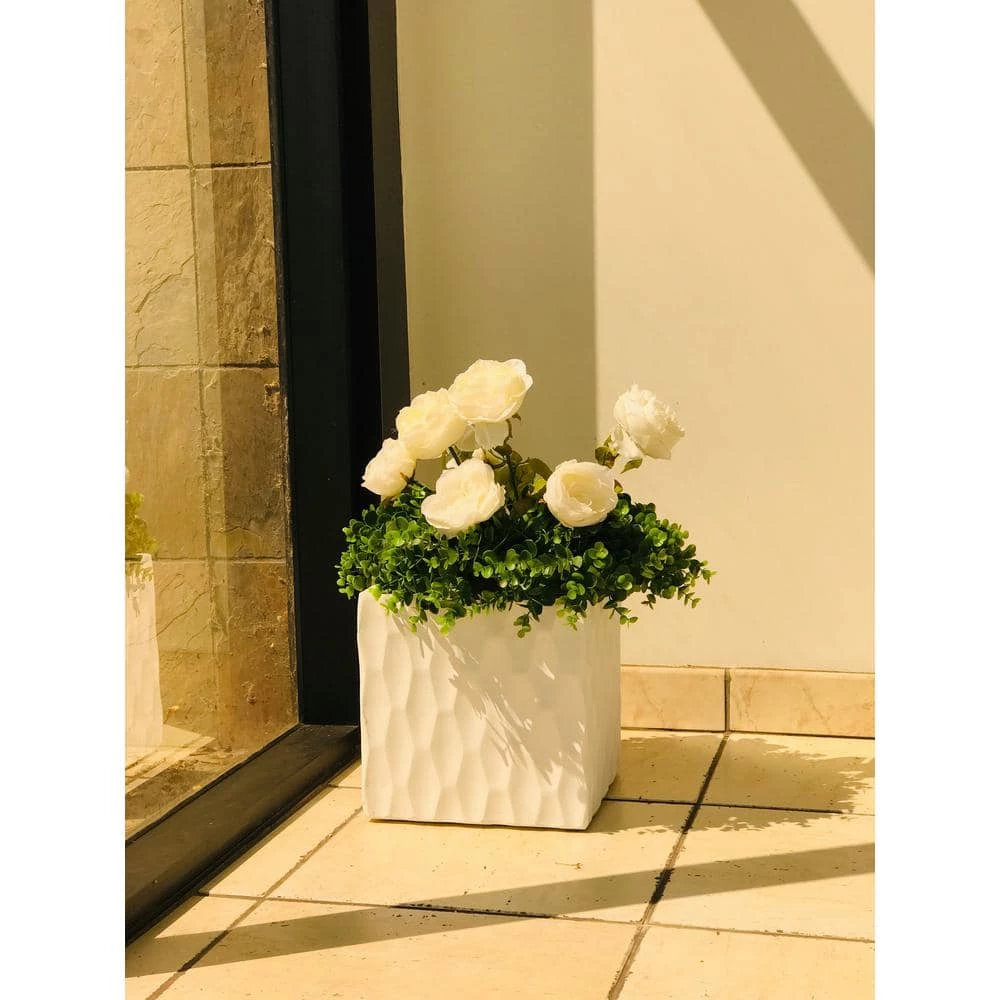 KANTE 16 in. W Square Pure White Concrete/Fiberglass Indoor Outdoor Elegant Retro Planter - Image 2