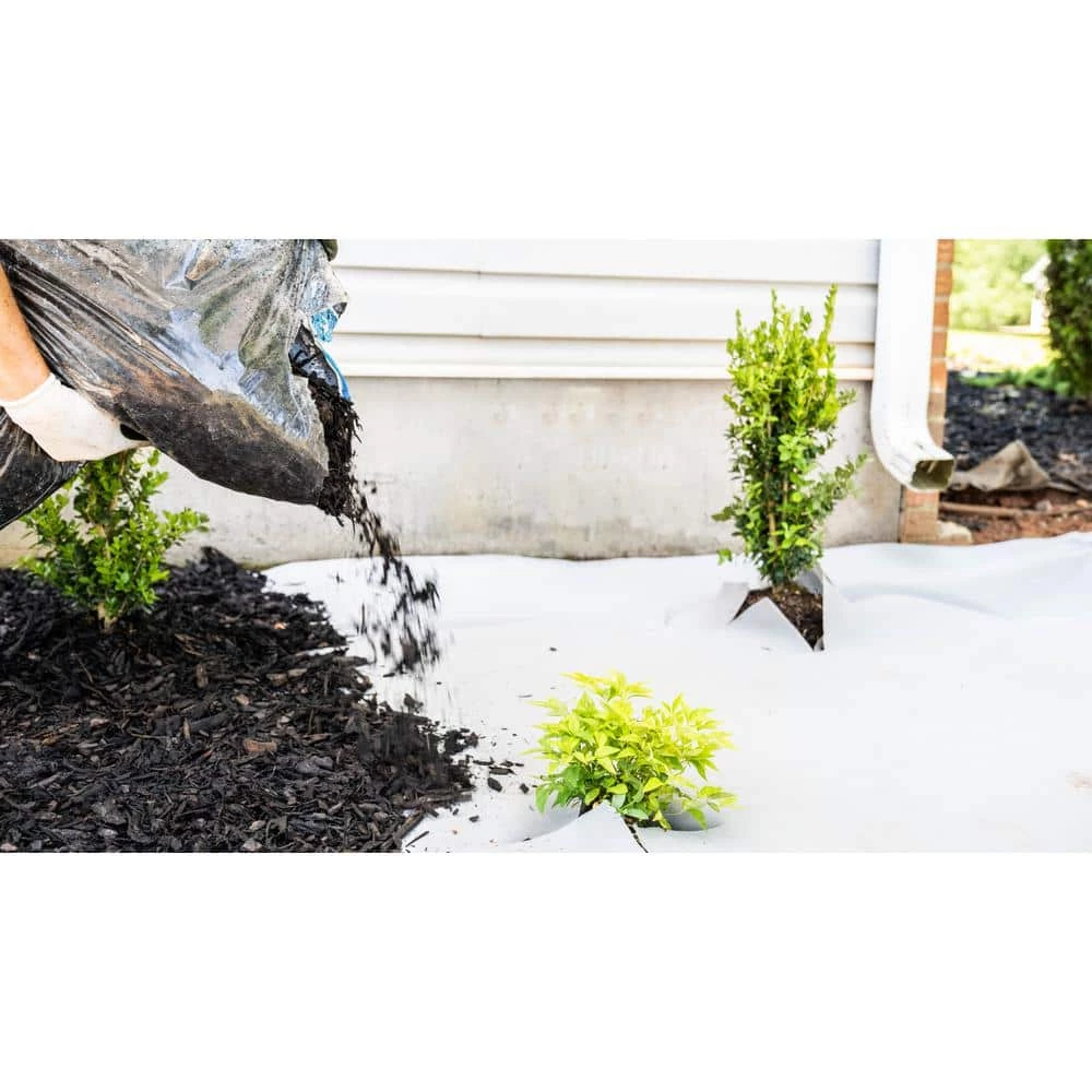 Vigoro 4 ft. x 100 ft. Matrix Grid Landscape Weed Control Fabric - Image 13